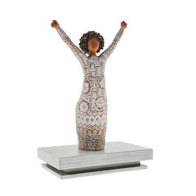 Figurine Joie Courageuse - Willow Tree - <i>Courage d'être vu, d'être entendu, d'être guéri</i>